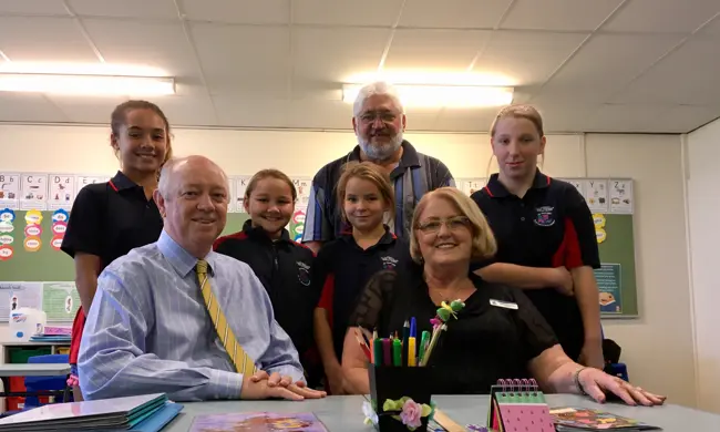 Commissioner Colin Pettit With Principal And Students At Laverton School Regional Visit April 2017